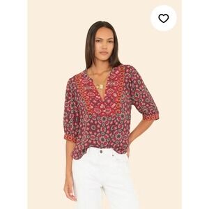 XIRENA Corrine Top Merlot Tile Red Geometric Floral Print V-Neck Blouse Sz Small